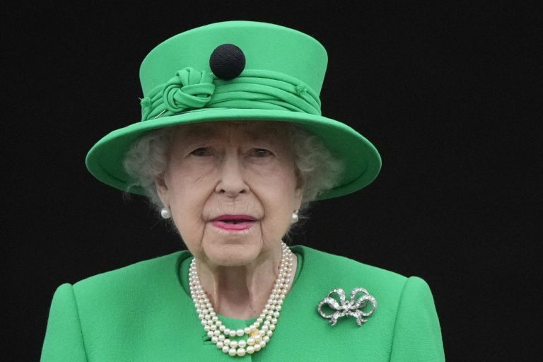 Mary McAleese says Queen Elizabeth abhorred Ian Paisley and his politics