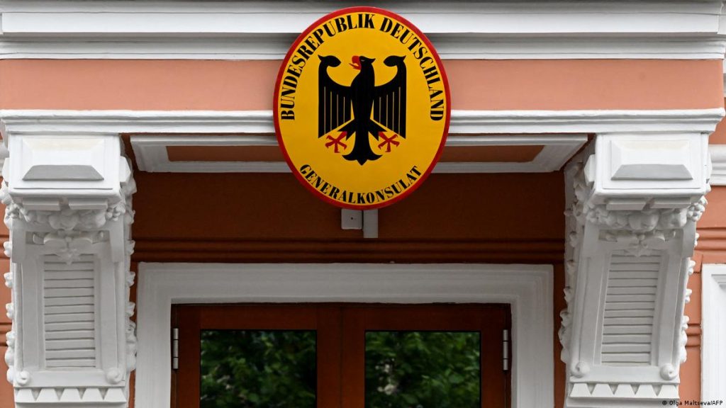 Russia Orders Germany’s St. Petersburg Consulate Closed Russia Orders Germany’s St. Petersburg Consulate Closed