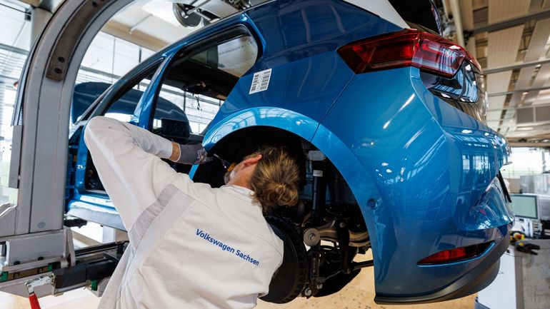 Volkswagen Secures Deal for Major Restructuring, 50,000 Jobs Cut Volkswagen Secures Deal for Major Restructuring, 50,000 Jobs Cut